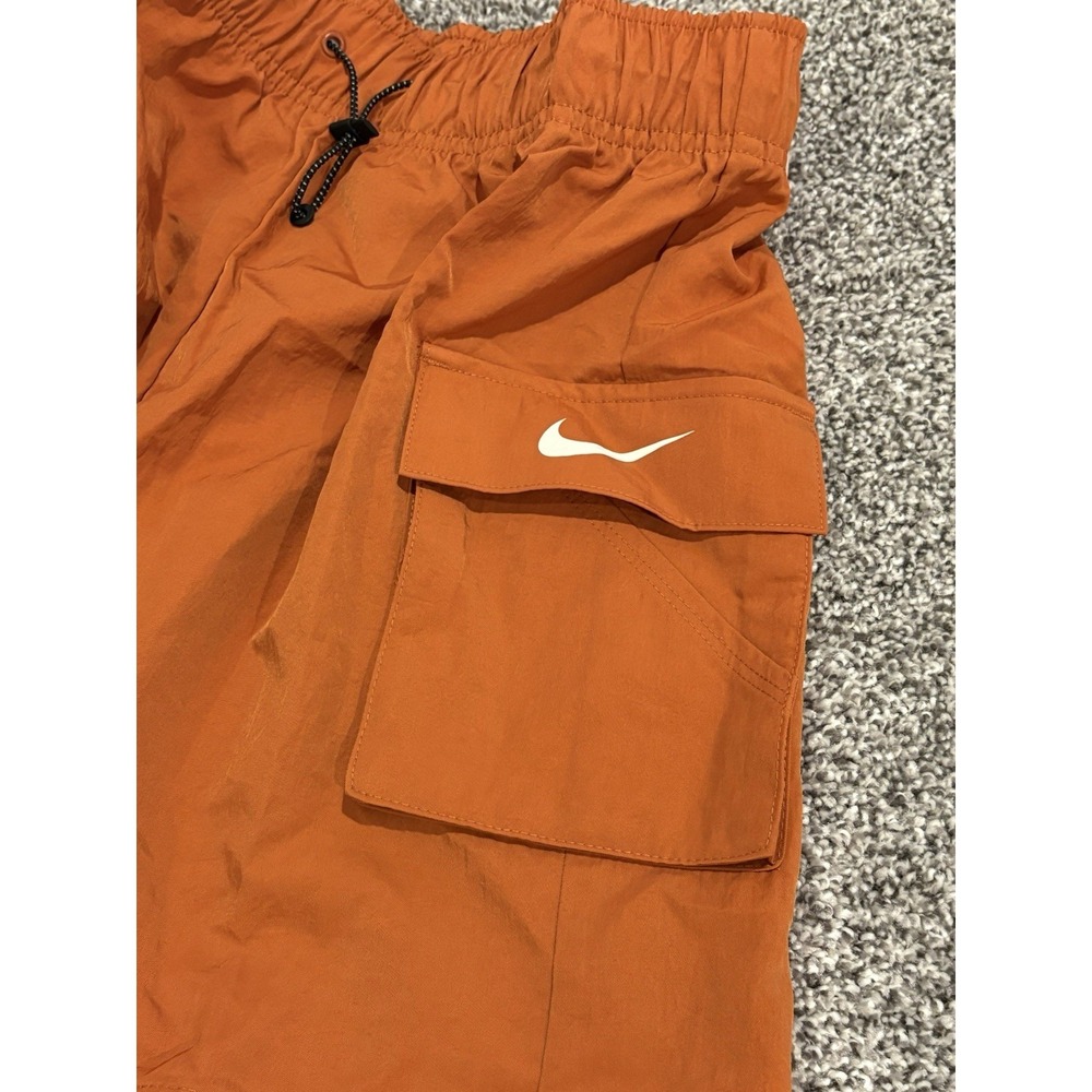 NEW Women's Nike Sportwear‎ Essential Woven High-Rise Cargo Shorts Size XS - Picture 2 of 8